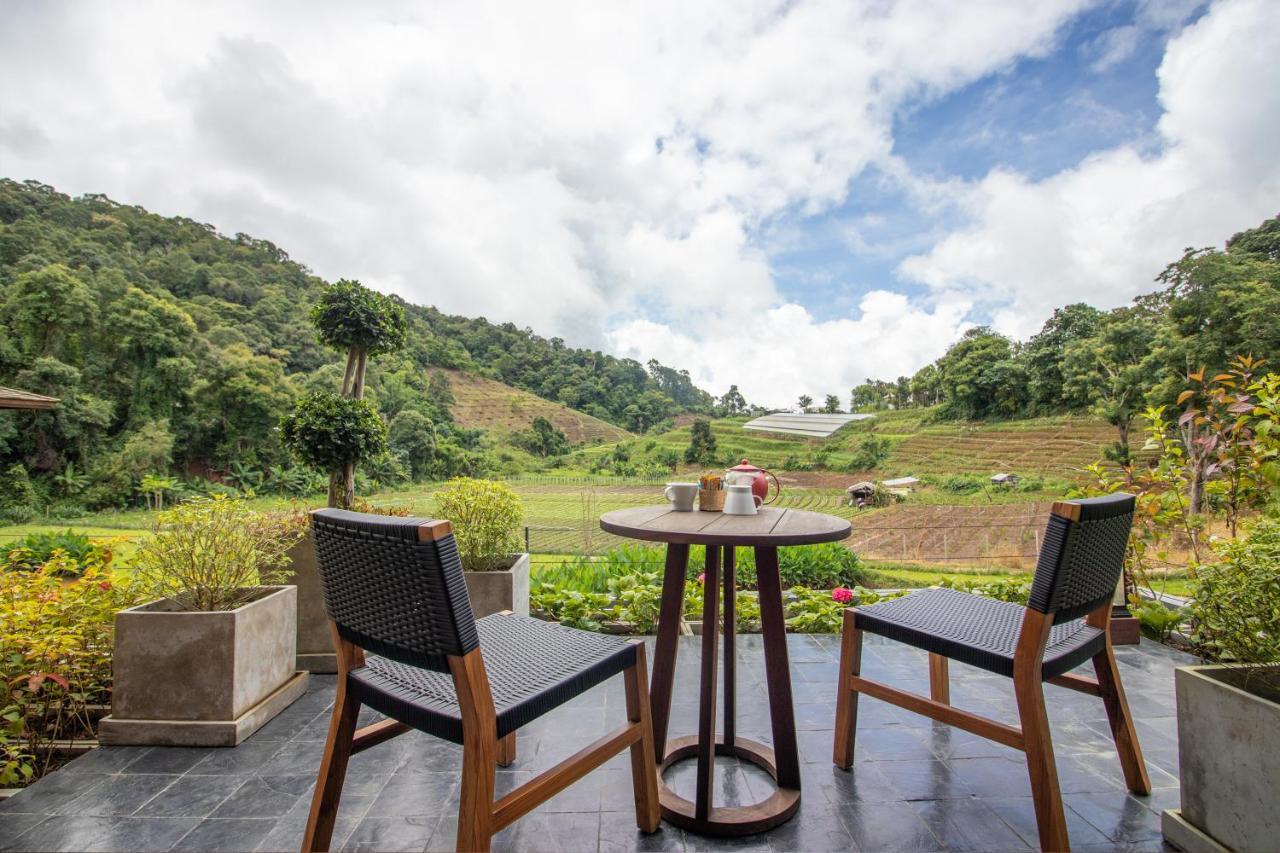 Onsen At Moncham Hotel Mae Rim Bagian luar foto