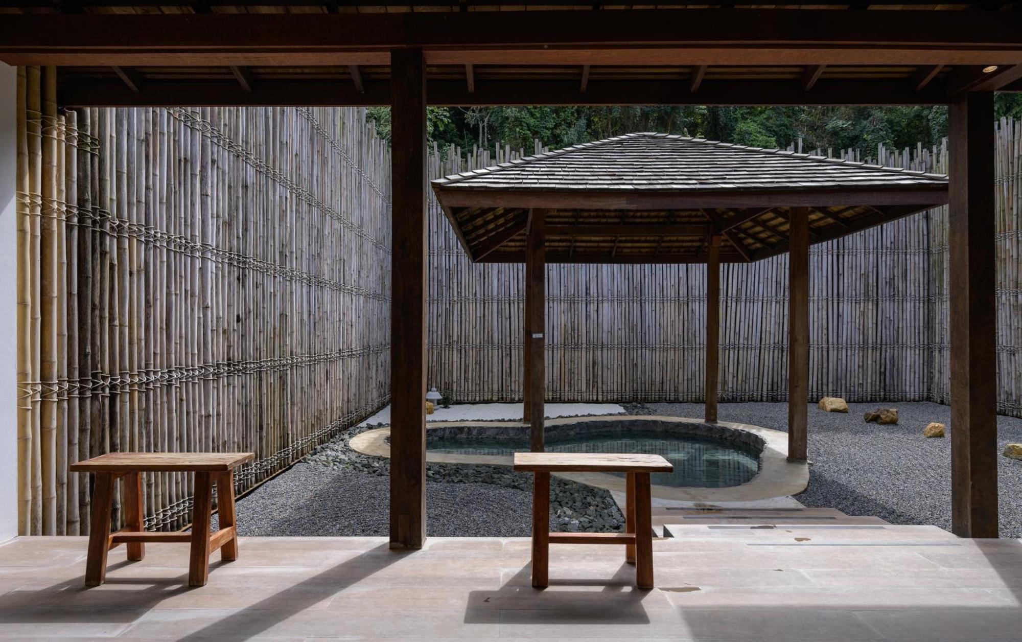 Onsen At Moncham Hotel Mae Rim Bagian luar foto
