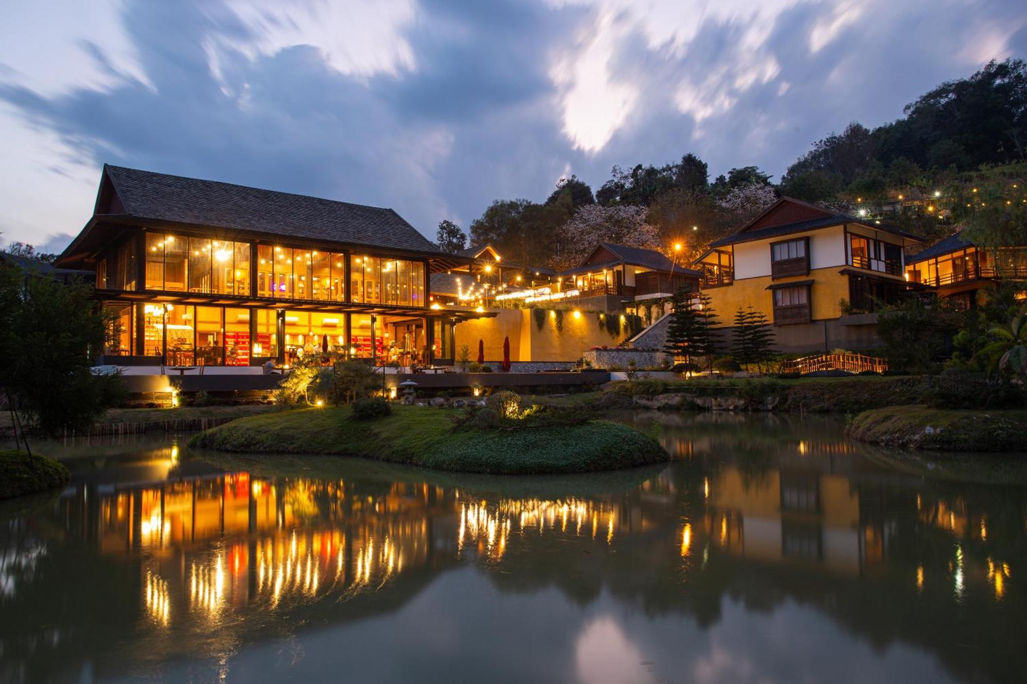 Onsen At Moncham Hotel Mae Rim Bagian luar foto